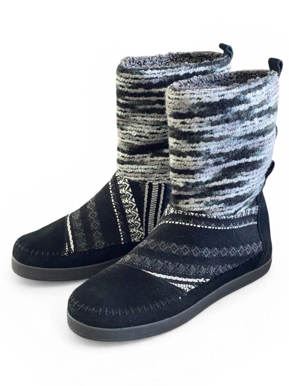 TOMS Nepal Black Suede Gray Black White Yarn Textile Upper Boots Sz 10 Women